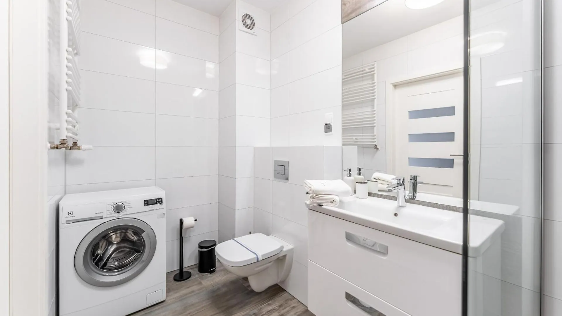Apartamenty Fenomen - Pearl, Polanki Park W Kolobrzegu Z Basenem I Parkingiem 0*, Kolobrzeg